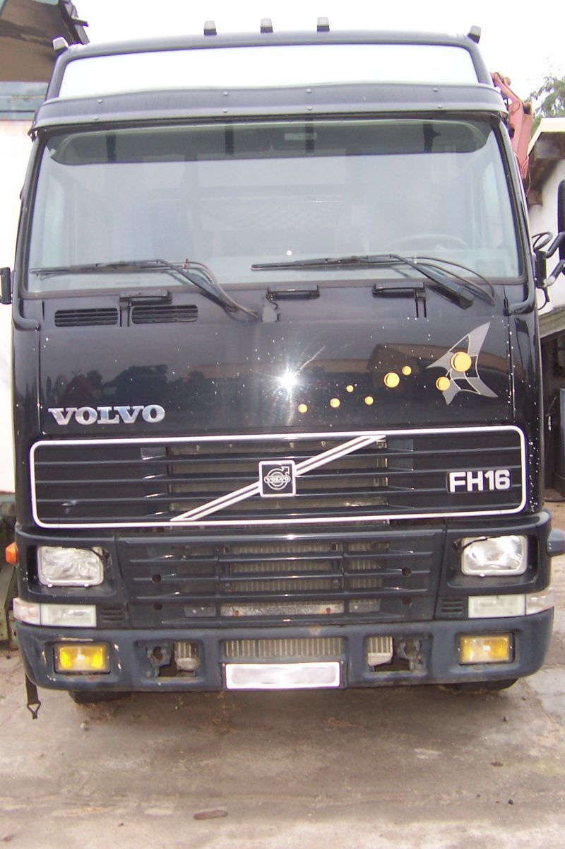 Volvo FH16 do drewna Epsilon, 2001 r. Przedsiębiorstwo